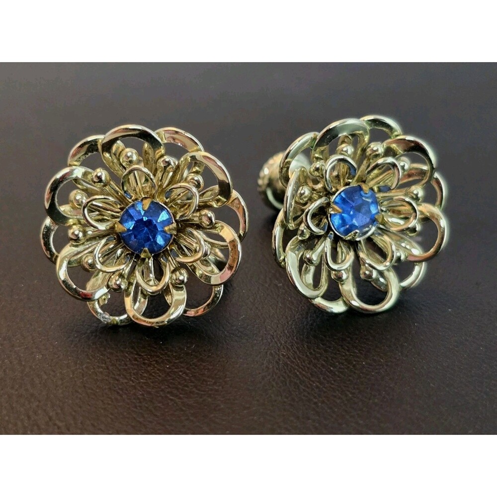 Vintage Blue Rhinestone Flower Earrings Gold Tone Filigree Screw Back Floral 865